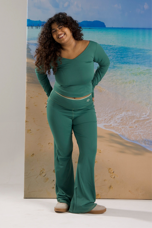 Everyday Performance flare pants