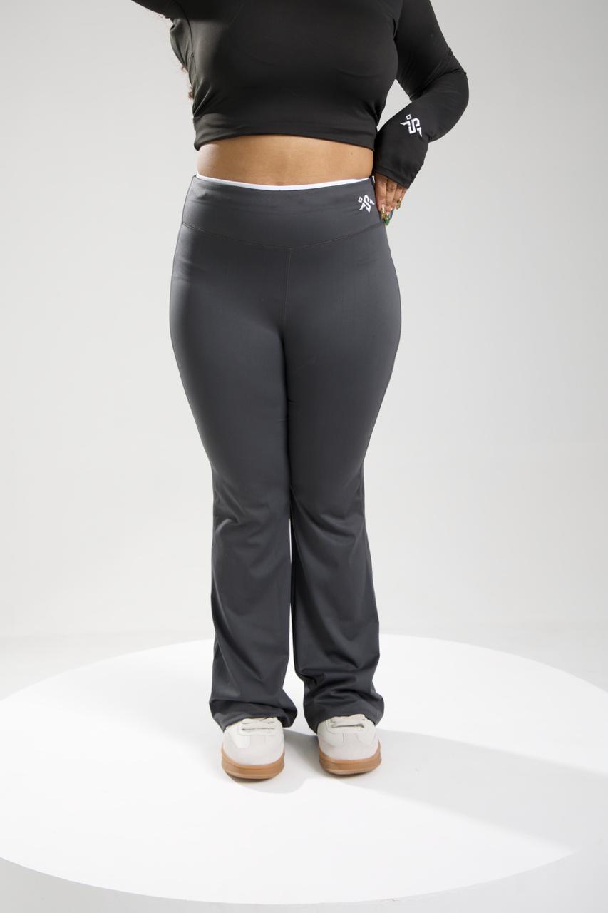 Elevated flare pants (charcoal)
