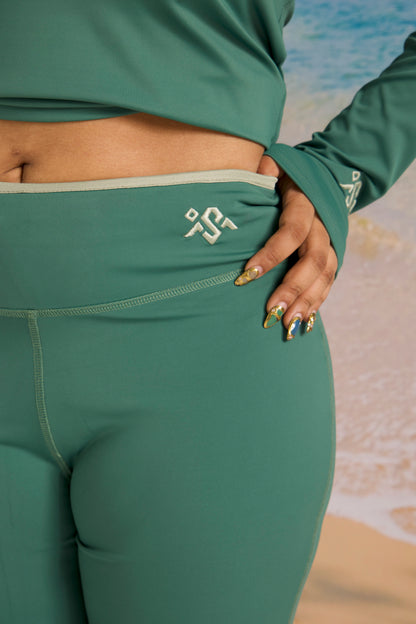 Everyday Performance flare pants