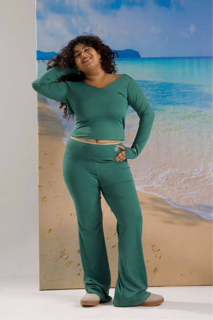 Everyday Performance flare pants