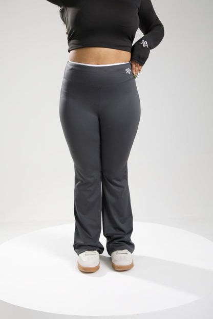 Elevated flare pants (charcoal)